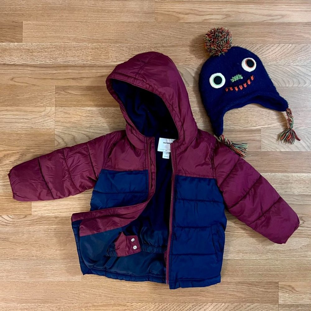 Boys Insulated Winter Jacket 4T (Plus bonus hat!)